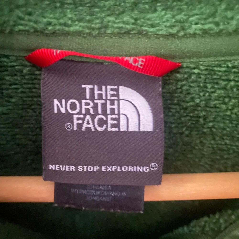 The North Face Men's Green Half-Zip Sweater